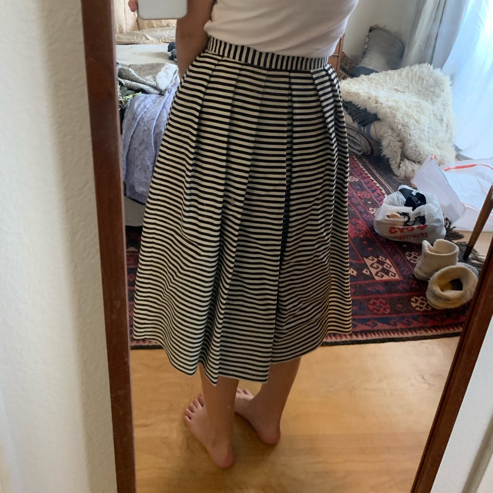 Gianni Bini black and white skirt - Picture 2 of 4